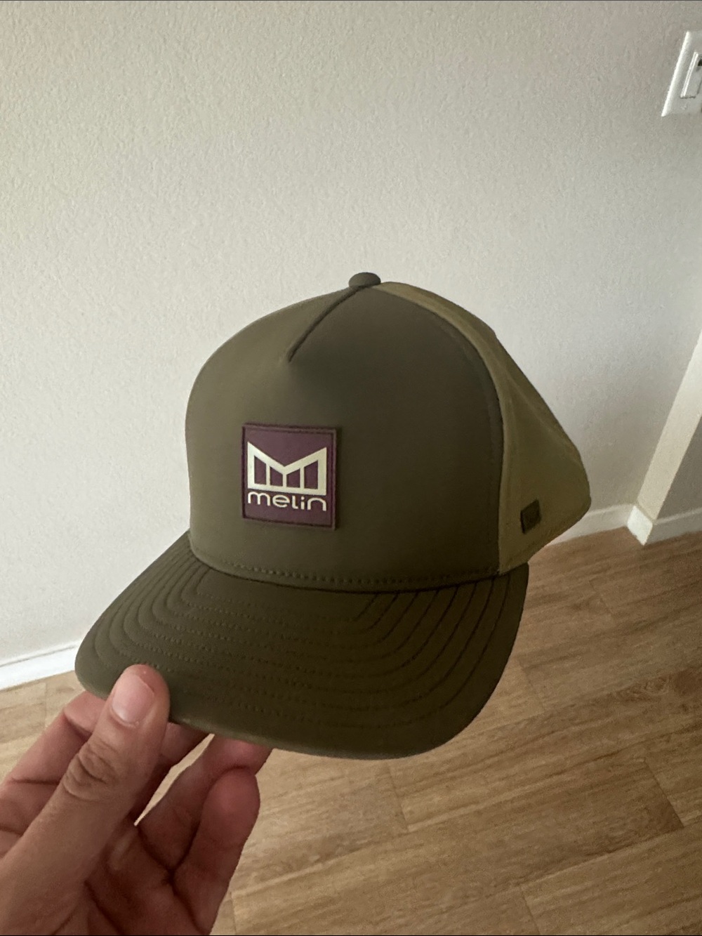 Melin Bucket Hat with Patterned Interior - Black Exterior, Burgundy Lining